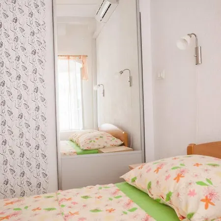 Private Linda Gostinjska kuća 2*