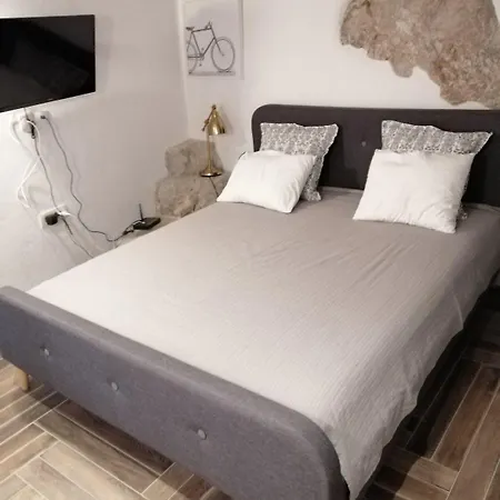 プライベート アコモデーション リンダ 2*