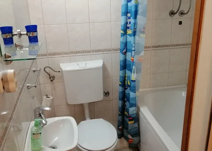 Guest house Private Linda 2*