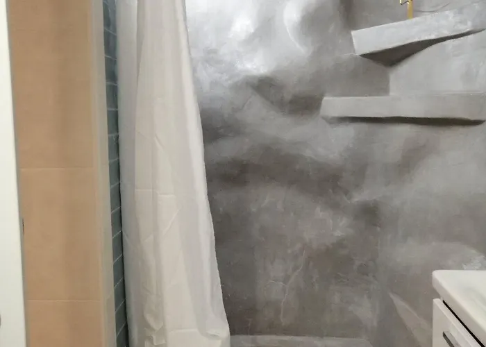 Private Linda Dubrovnik